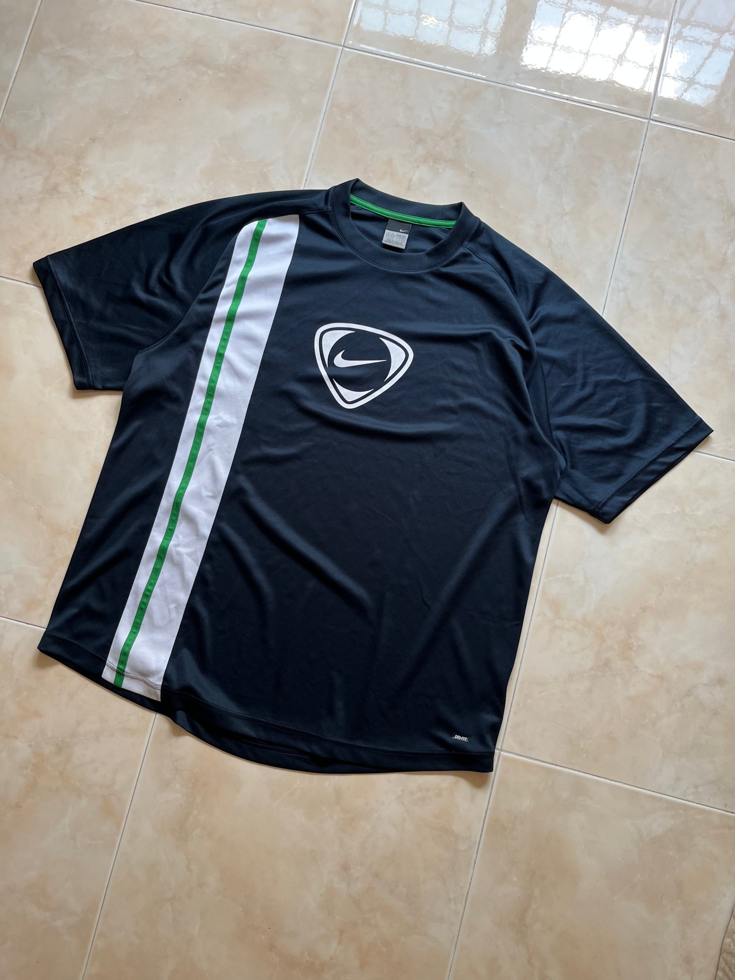 T Shirt Nike Shield Vintage 00's (XL)