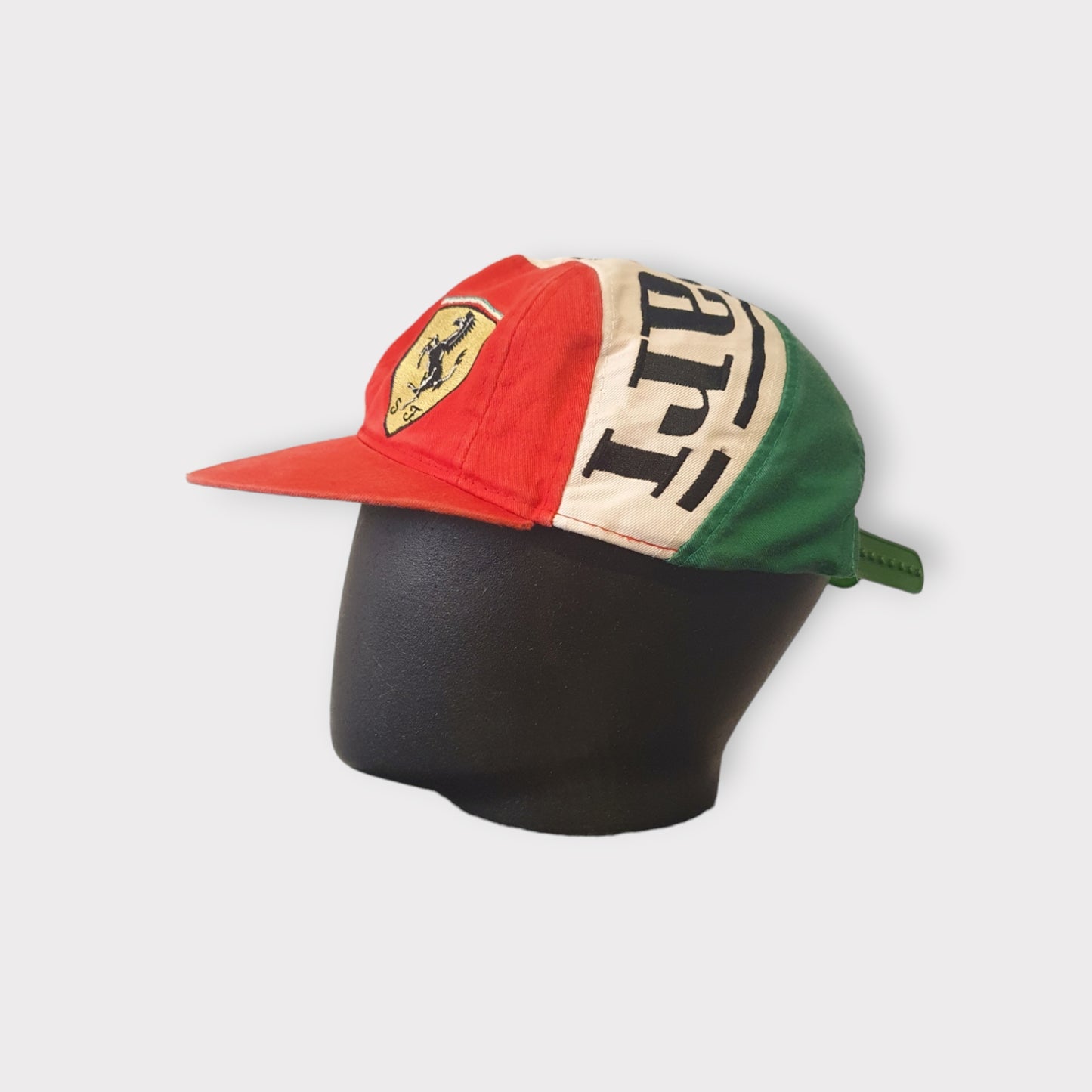 Cappello Ricamato Ferrari Vintage 90's